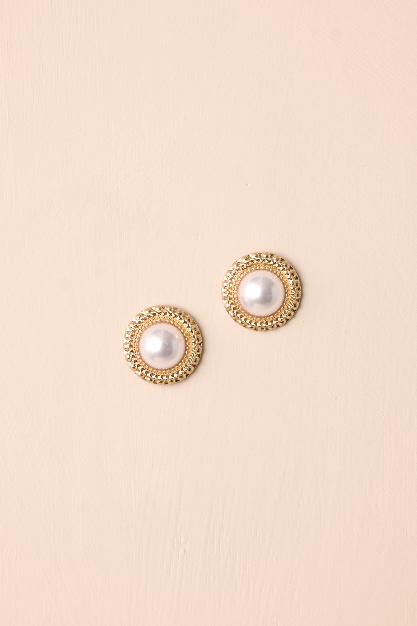 Terrace Talks Gold & Ivory Pearl Textured Earrings