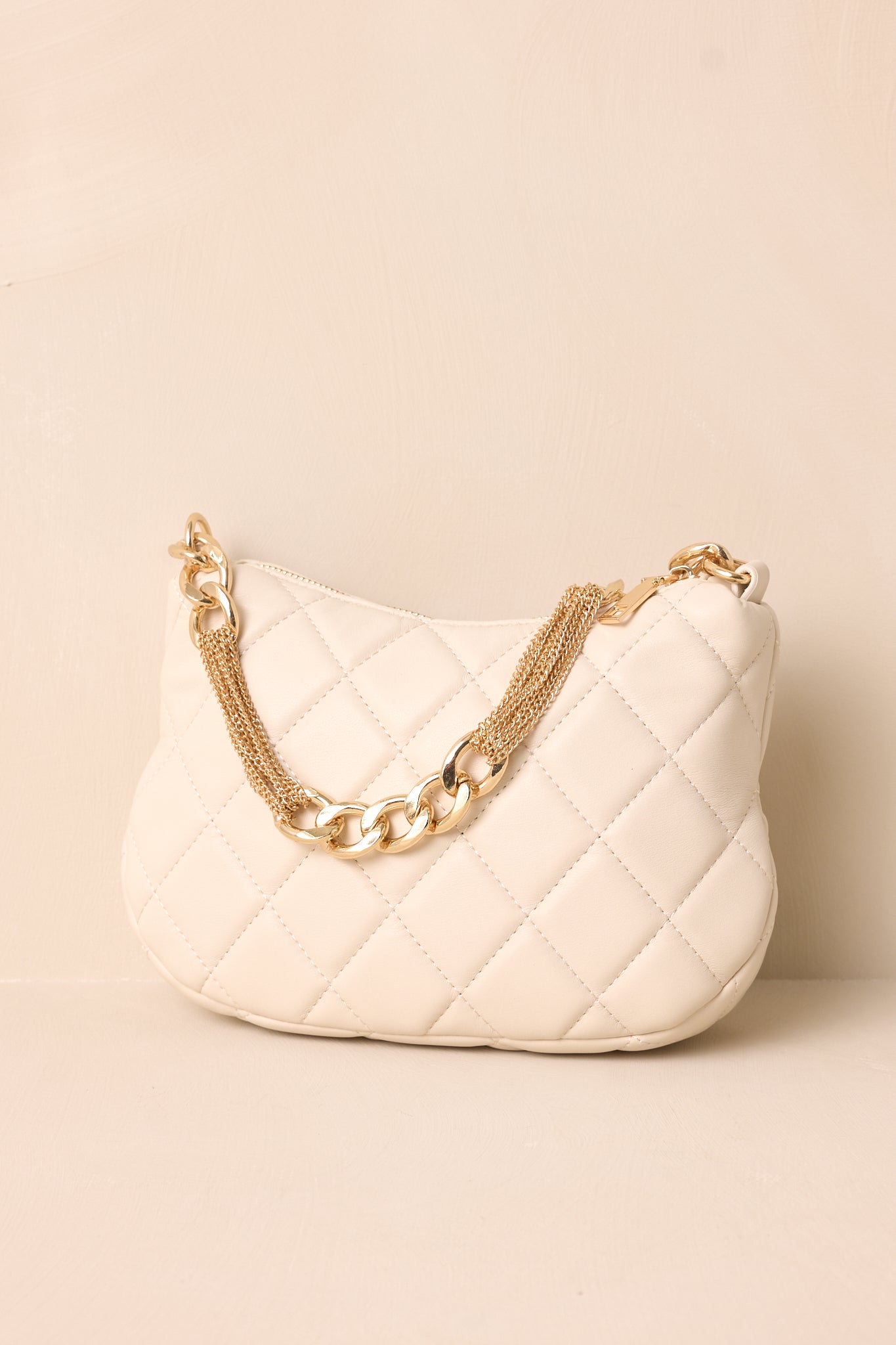 VINTAGE LADIES QUILTED HANDBAG sale WITH GOLD CHAIN STRAP