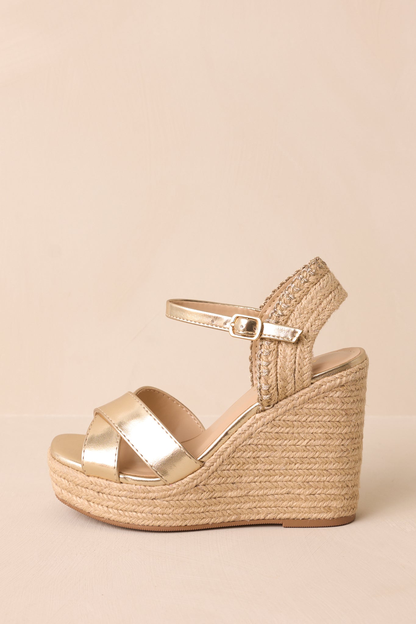 Lovely Steps Gold Platform Wedges