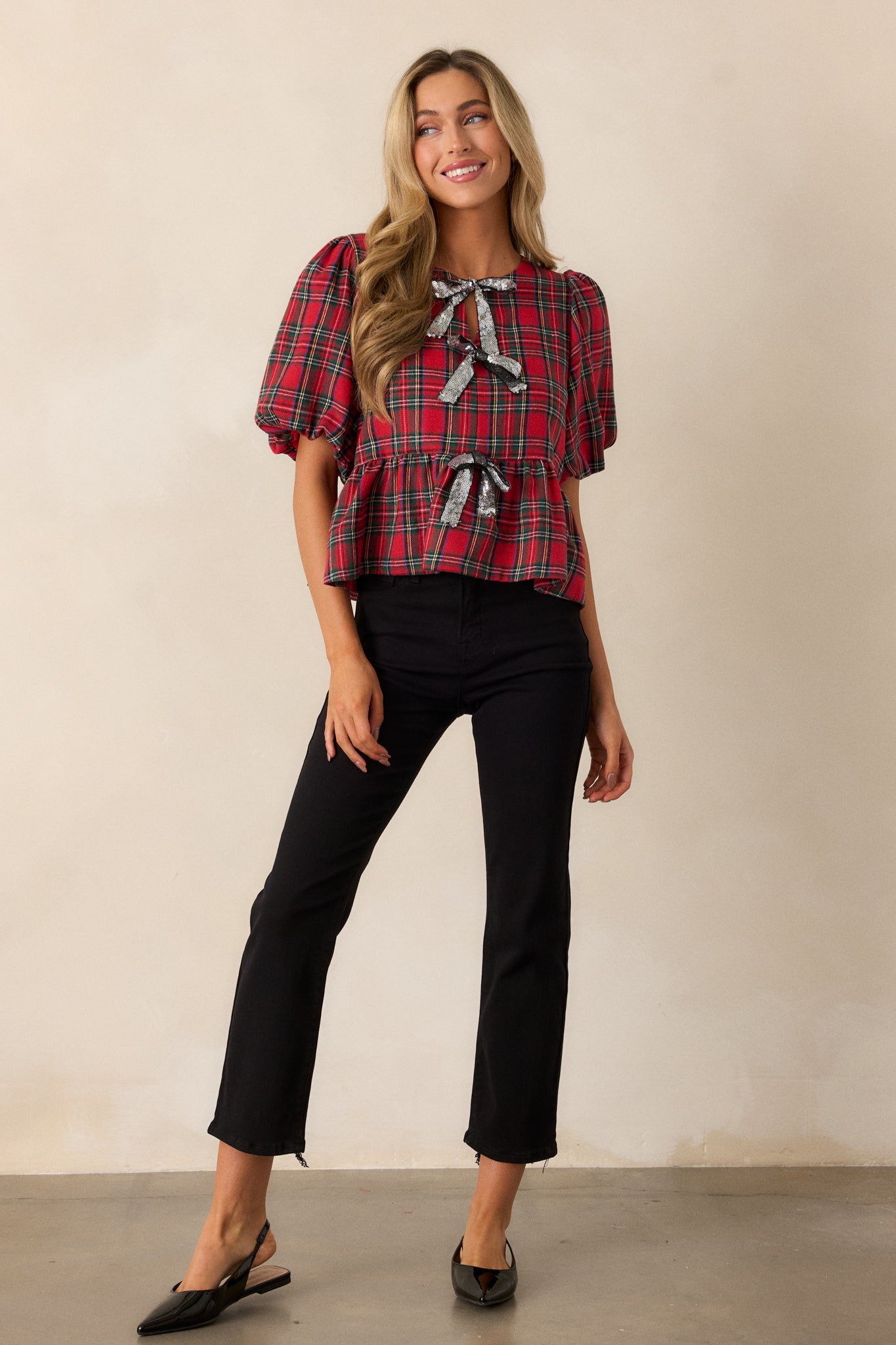 Women s Soft Shadows Black Straight Leg Cropped Raw Hem Jeans Size 0 Red Dress