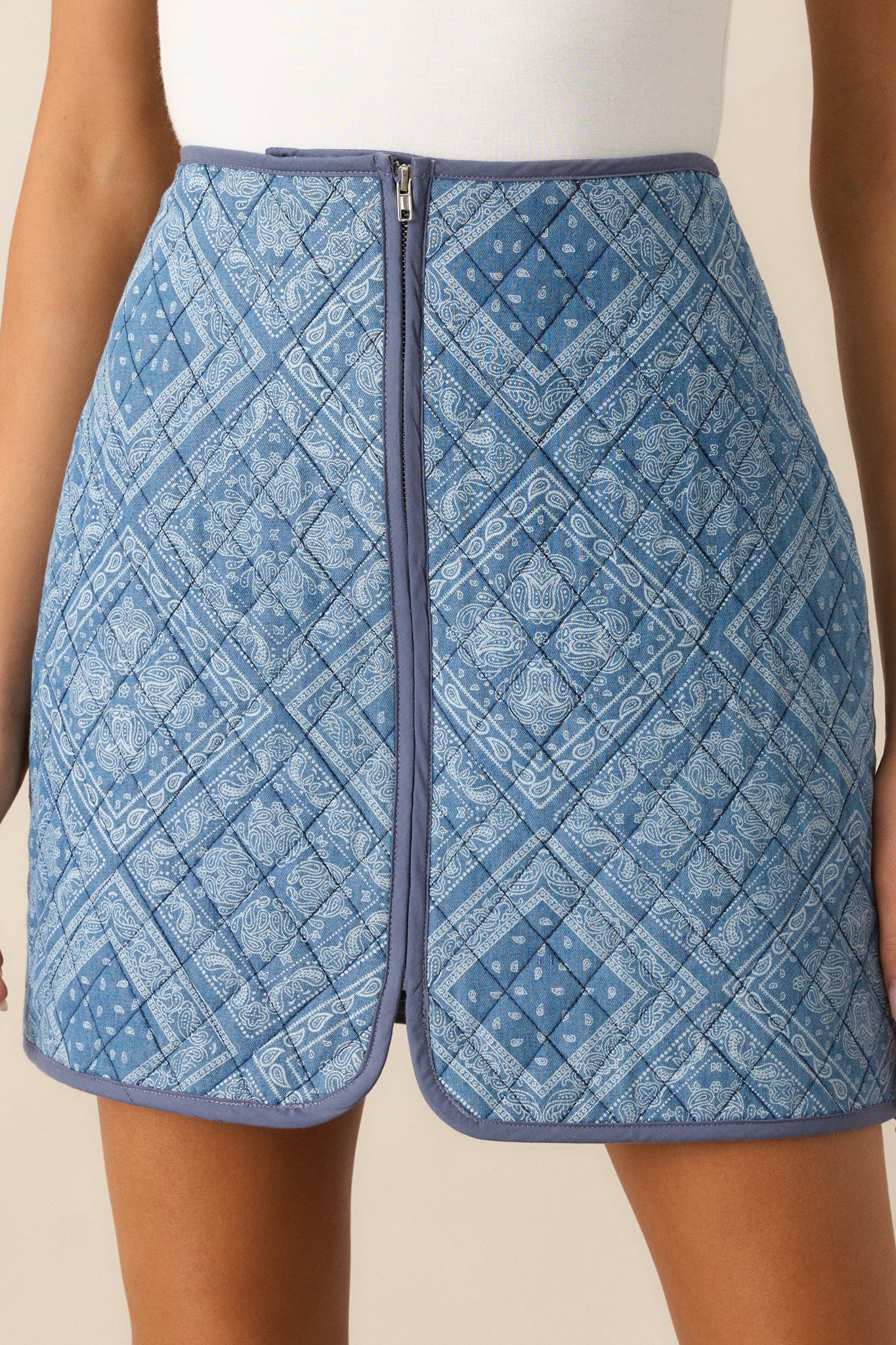 Short tight skirt quilt sales
