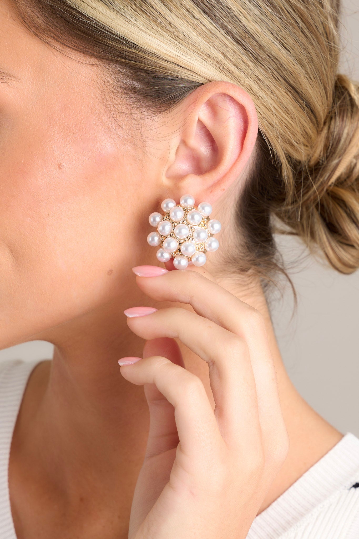 Hello Gorgeous Ivory Pearl Cluster Earrings