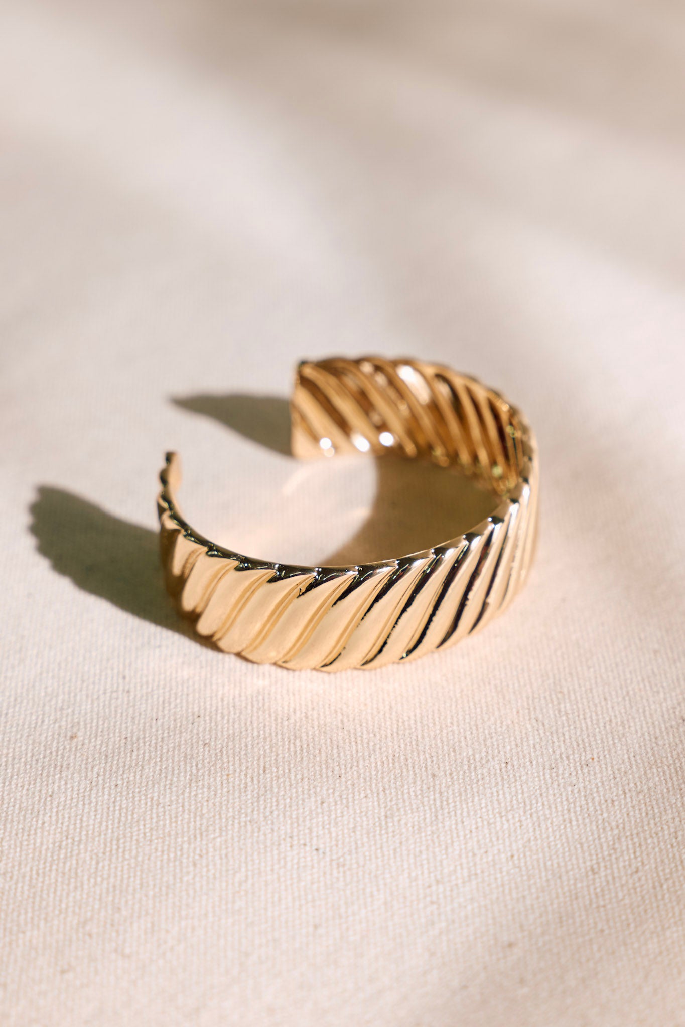 Twist and Shout Gold Textured Cuff