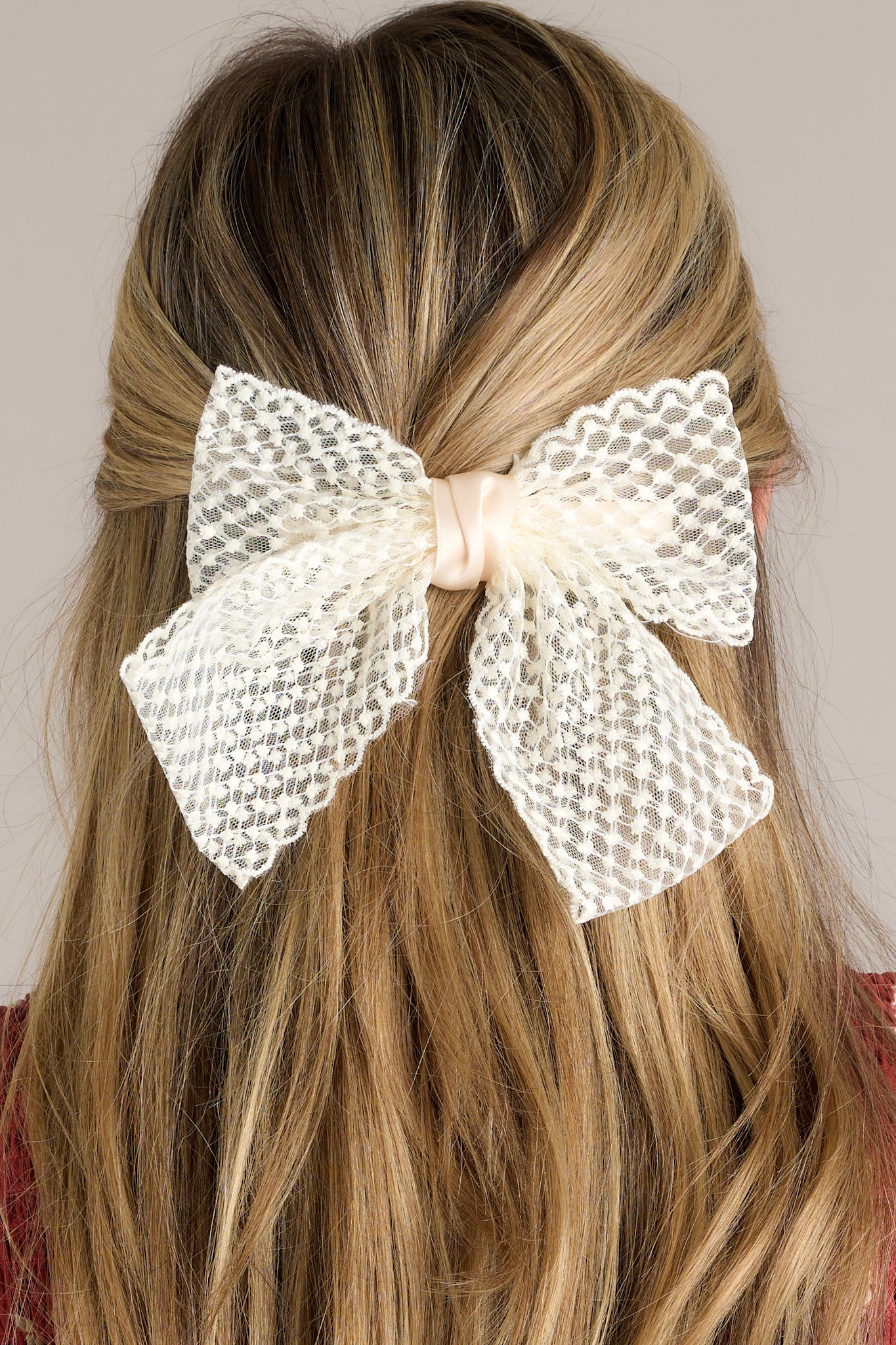 Romance Me Ivory Lace Clip In Bow