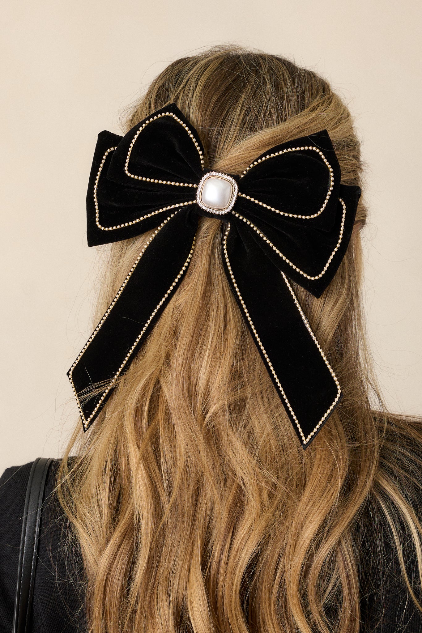 Misty Morning Ballad Black Bow Tie Hair Clip