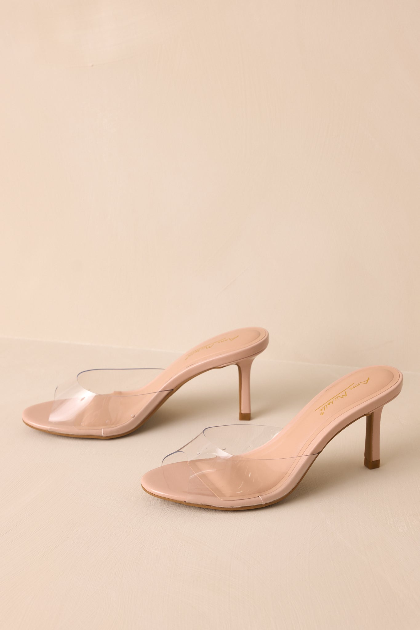 Nude pumps thick heel best sale