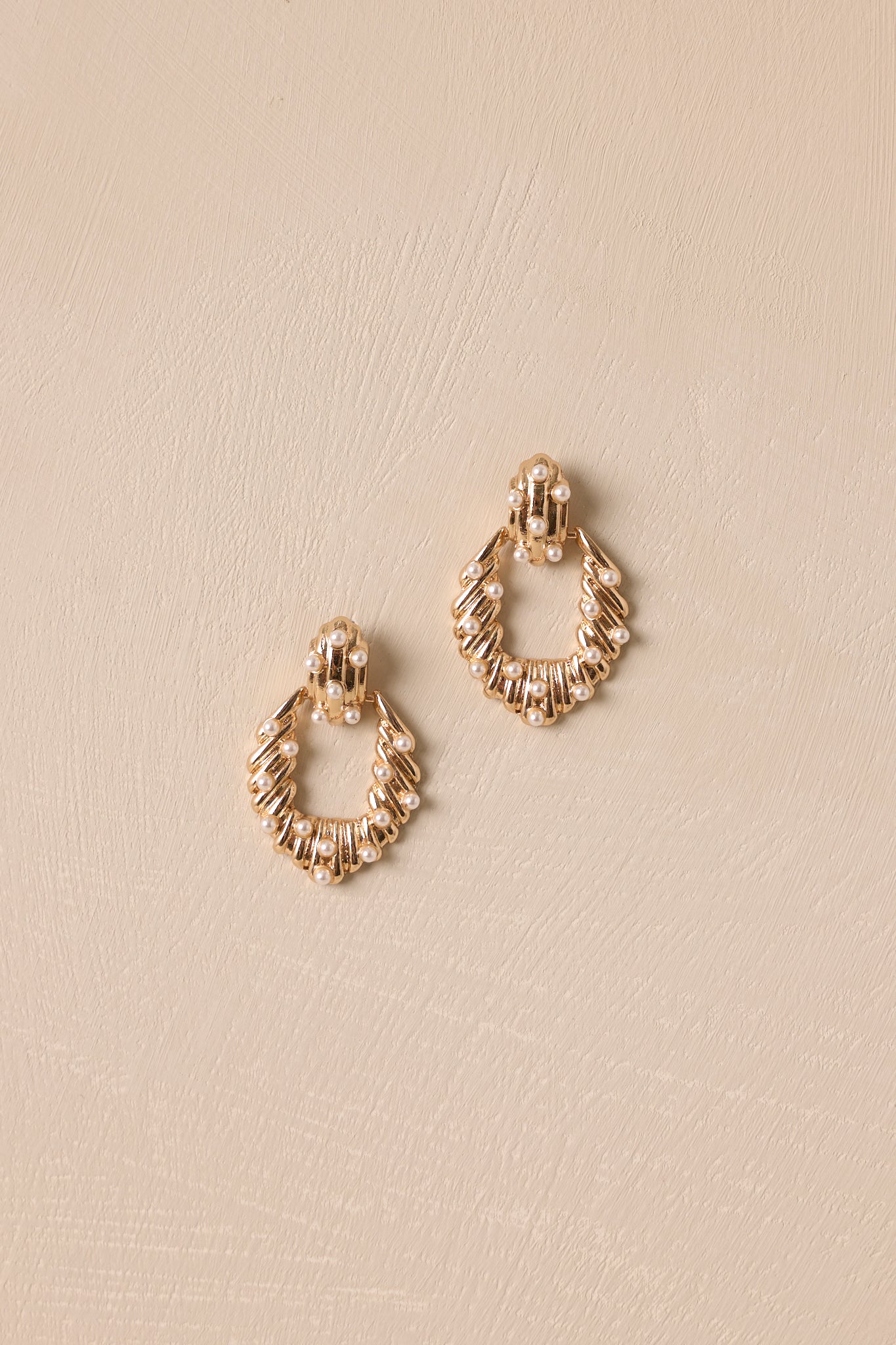 Midnight Glint Gold Textured Pearl Earrings