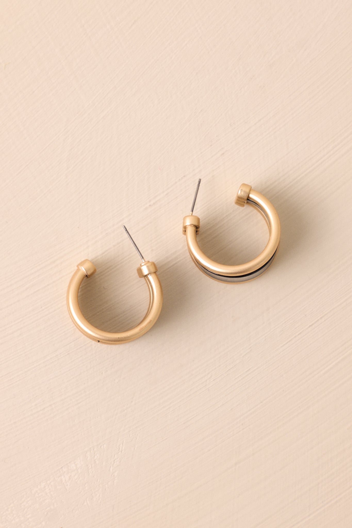 Luminous Solitude Black & Gold Incomplete Hoop Earrings