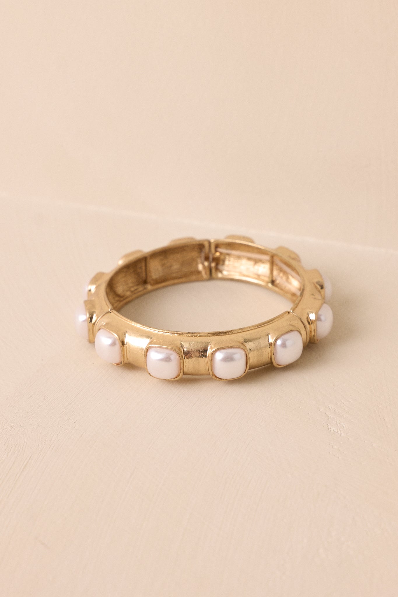 She Walks in Beauty Gold & Ivory Pearl Bracelet