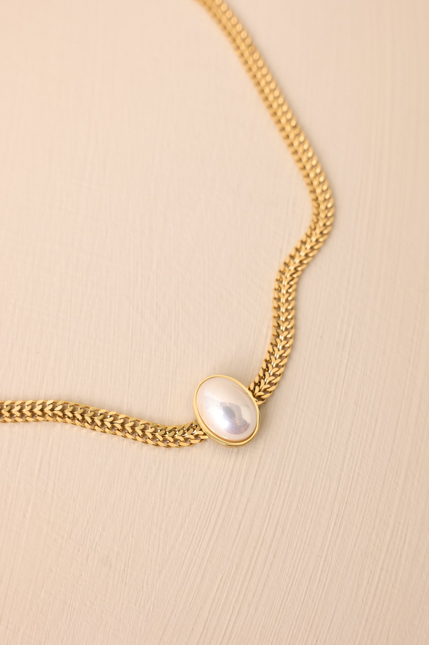 Moonlit Moments Ivory Pearl & Gold Chain Necklace