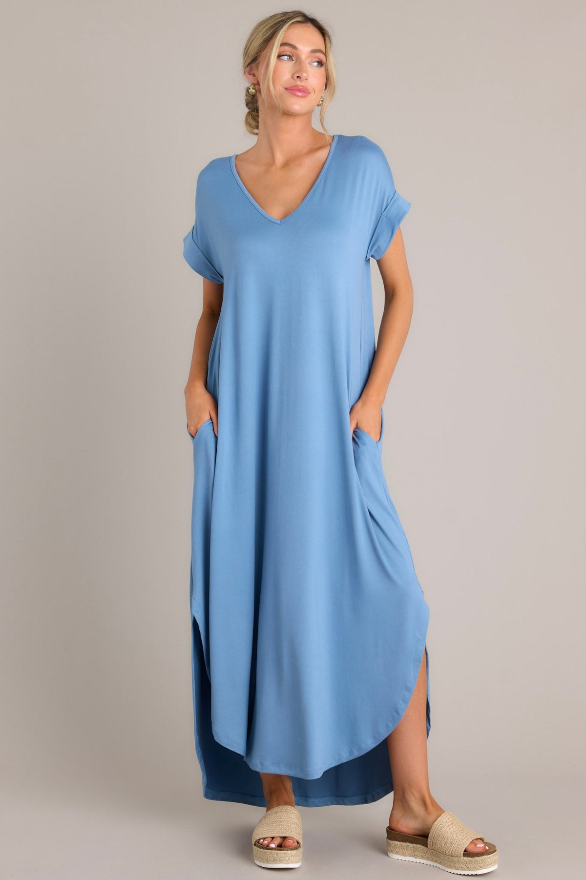 Sleek Blue Maxi Dress - Short Sleeve T Shirt Maxi - Dress - $34.00